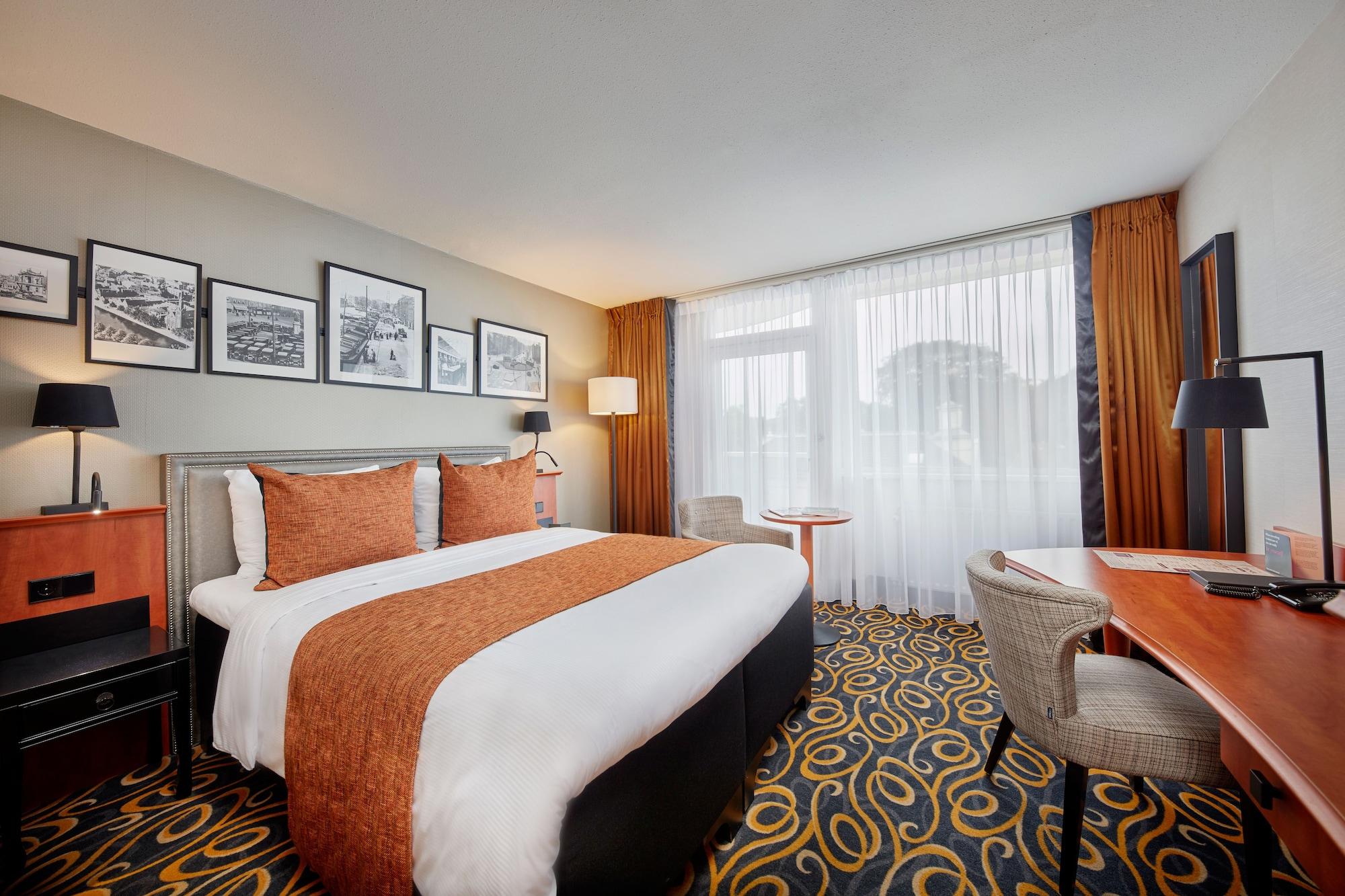 Hotel Carlton Square